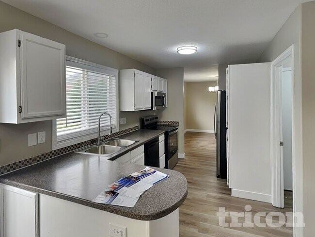 Foto del edificio - 16209 NE 12th St