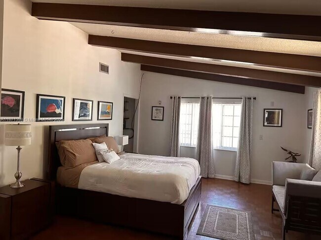 Foto del edificio - 22488 SW Nautilus Blvd
