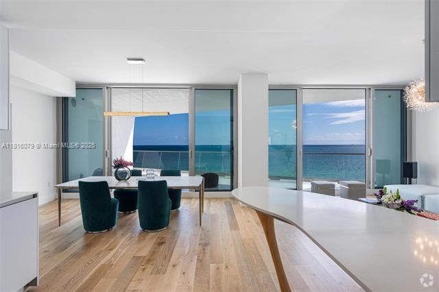 Building Photo - 16901 Collins Ave