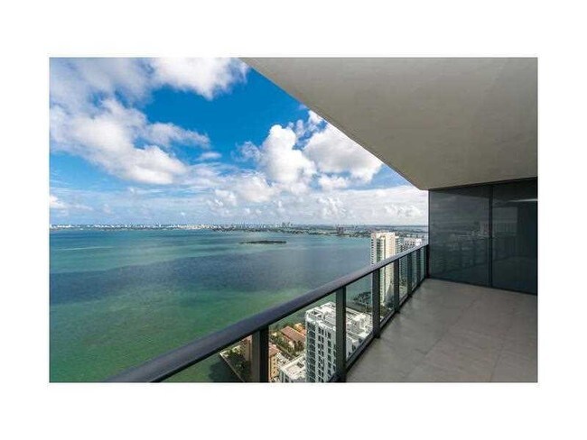 Foto del edificio - 460 NE 28th St