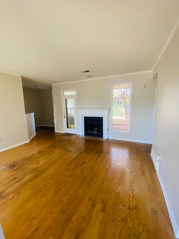 Foto del edificio - 1116 Hunter's Lake Dr