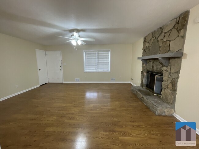 Foto del edificio - 2595 Woodland Dr NW