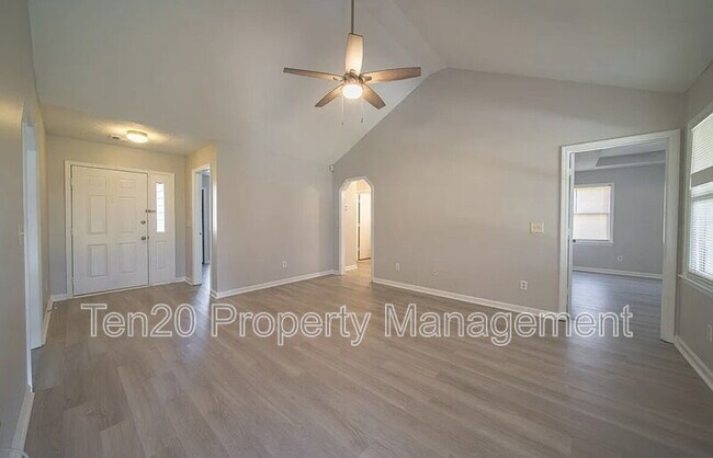 Foto del edificio - 3007 Longmont Ln