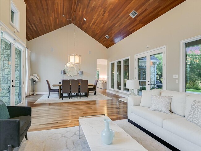 Foto del edificio - 417 Beardsley Ln