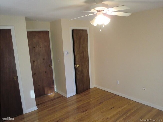 Building Photo - 1 br, 1 bath Condo - 95 Marion St Apt 5