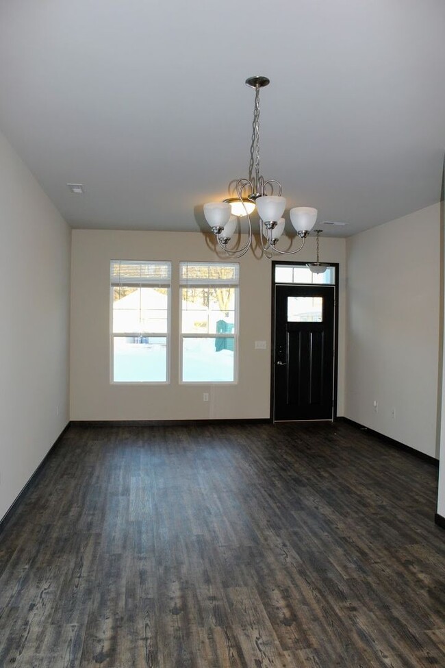 Foto del edificio - 1040-1042 S 7th Avenue