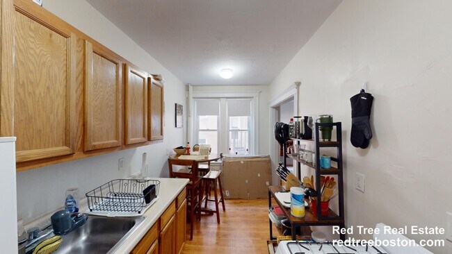Building Photo - 1163 Boylston St