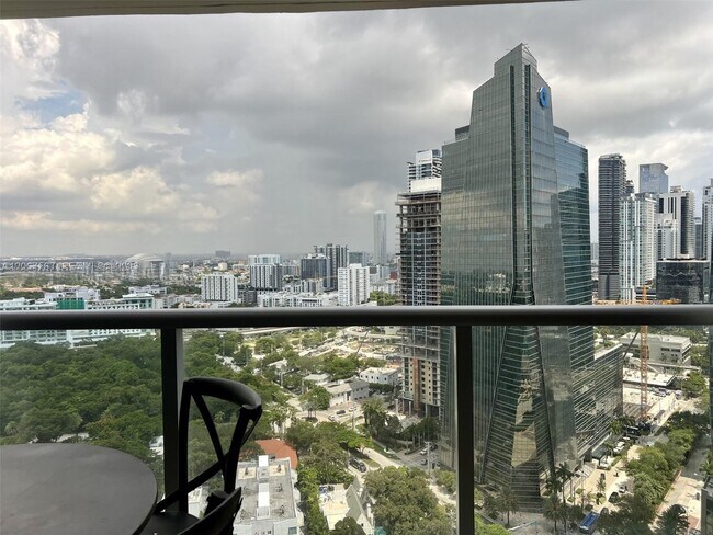 Foto del edificio - 1541 Brickell Ave