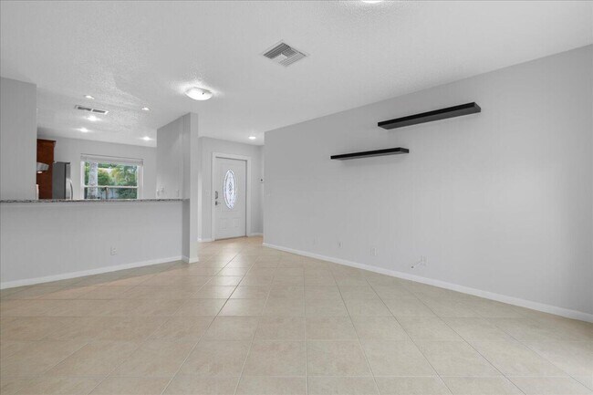 Building Photo - 258 Palmetto Ct