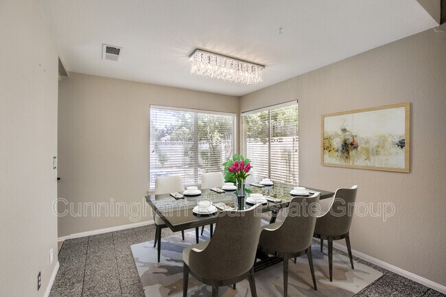 Foto del edificio - 2436 Palm Shore Ct