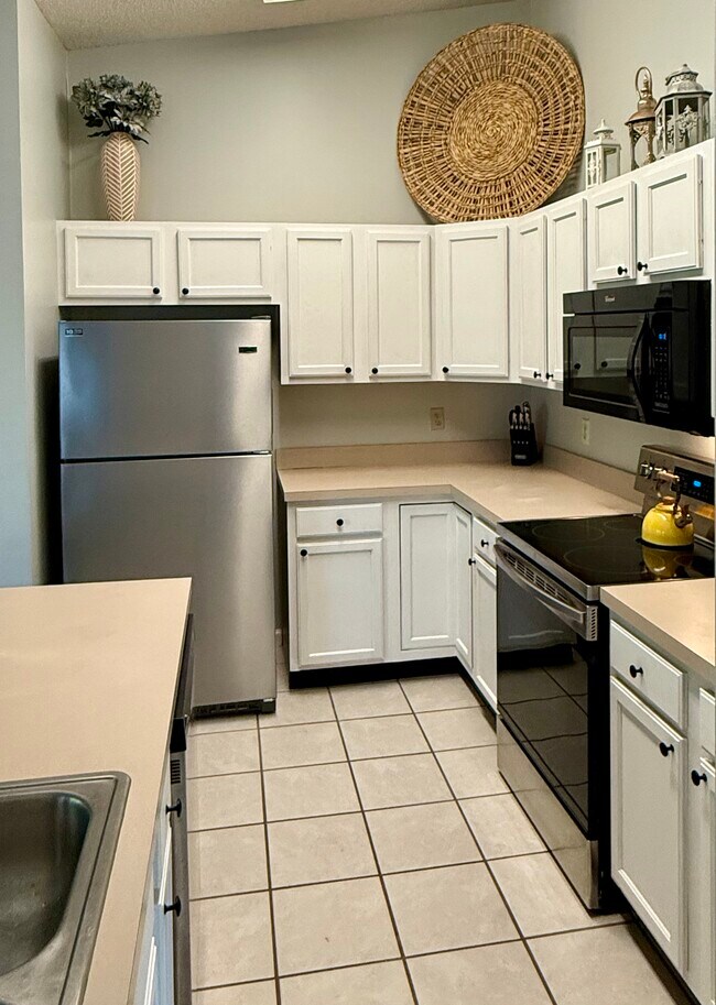 Building Photo - 26 Talavera Ct