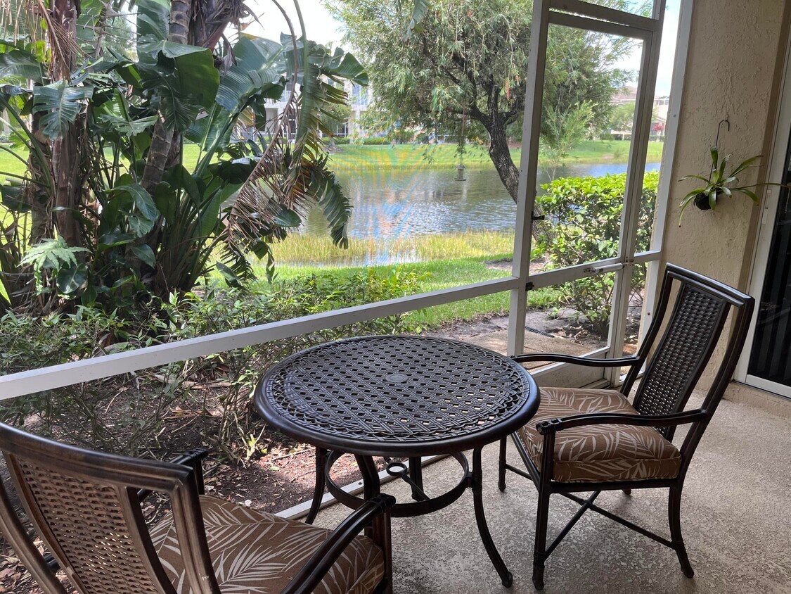 Foto principal - 9201 Wentworth Ln