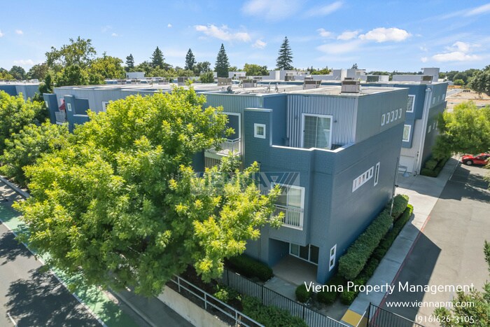 Foto principal - 403 Harriet Ln