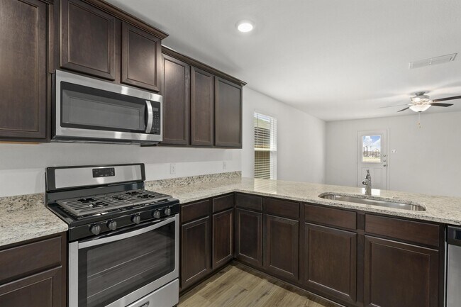 Foto del edificio - 4414 Banting Crescent