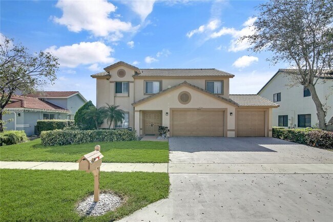 Building Photo - 10850 Fox Glen Dr