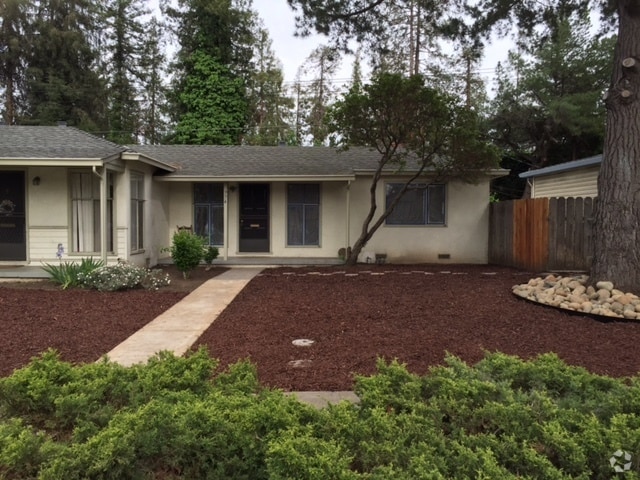 Building Photo - 774 N Daniel Way