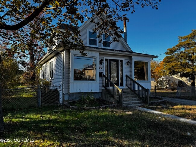 Foto del edificio - 99 S Main St