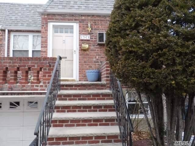 Primary Photo - 43-40-43194 194th St