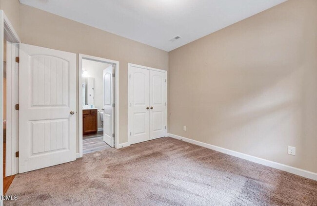 Building Photo - 900 Bay Bouquet Ln