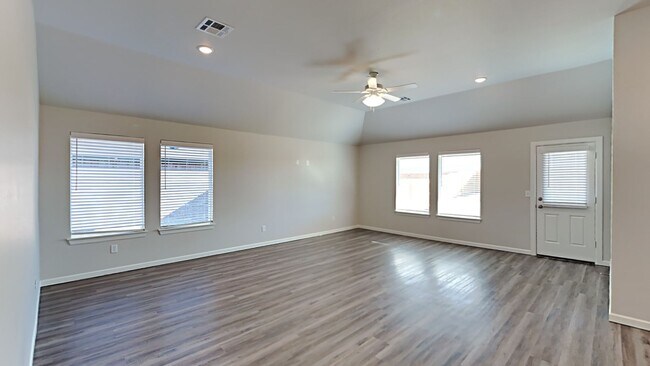 Foto del edificio - 4 Bed 2 Bath Home in Shawnee