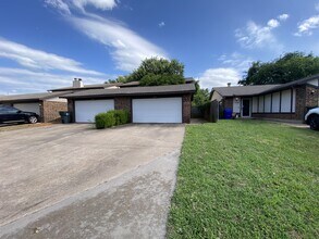 Building Photo - 1332 Eastgate Dr