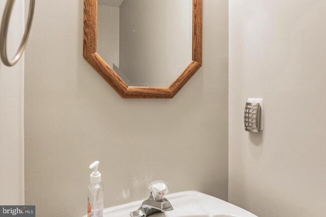 Foto del edificio - 10324 Cassidy Ct