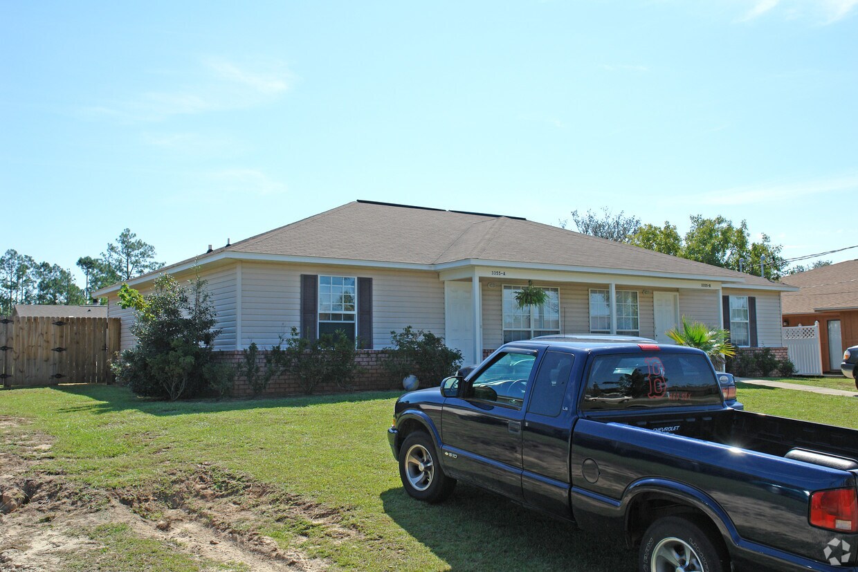 Primary Photo - 3355 Green Briar Cir