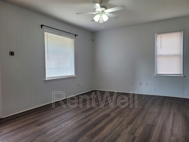 Foto del edificio - 4606 45th St