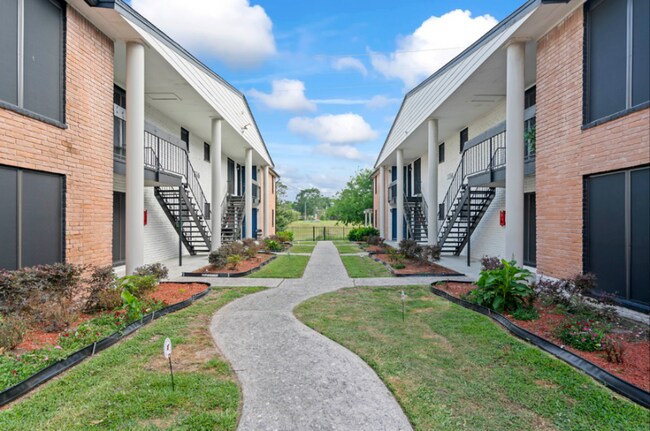 Foto del edificio - 3316 N MacGregor Way
