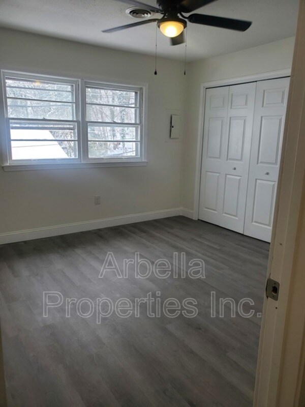 1300 Windsor Ave Unit Apt A, Bristol, TN 37620 Condo for Rent in