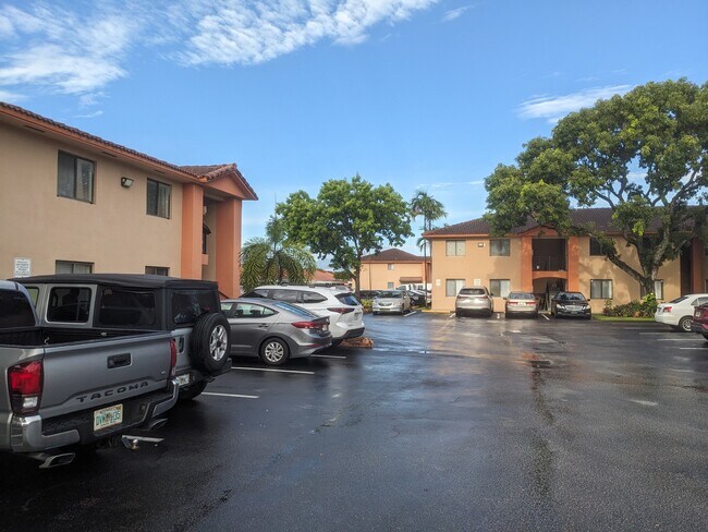 Foto del edificio - 7255 W 24th Ave