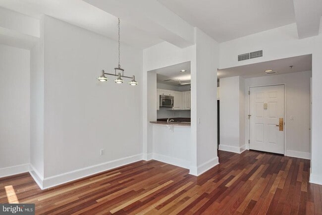 Building Photo - 1500 Chestnut St
