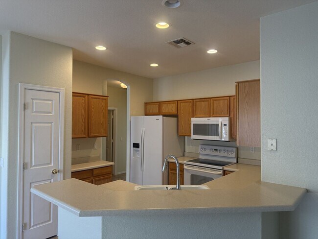 Foto del edificio - 4 Bedroom in San Tan Ranch, Gilbert!