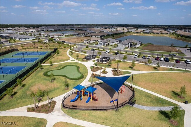 Foto del edificio - 14275 Pine Lodge Ln