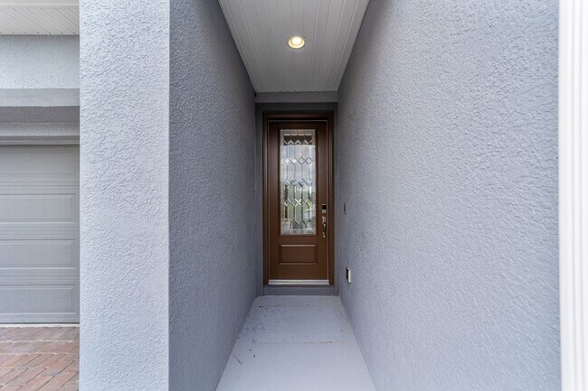 Building Photo - 5427 NW 34th St