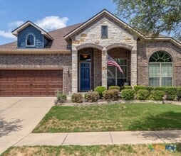 Building Photo - 1605 Naranjo Dr