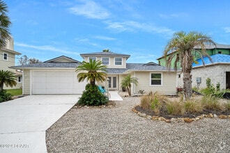Building Photo - 4720 Riverglen Blvd