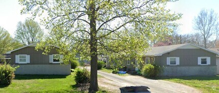 Building Photo - 638 N Patterson Ave