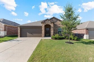 Building Photo - 936 English Dr