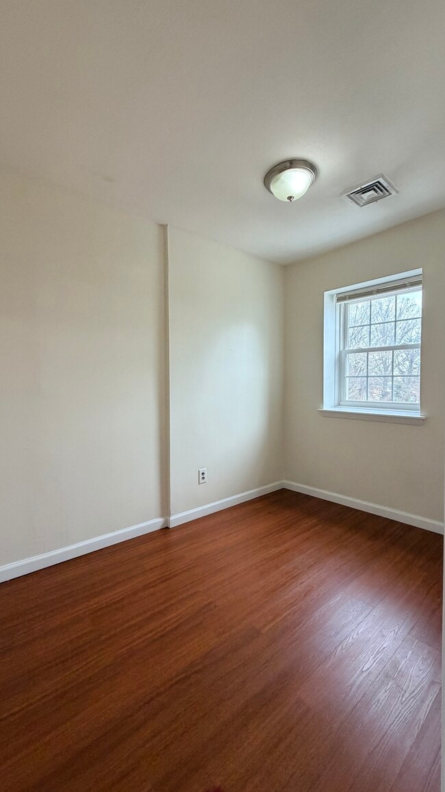 Foto del edificio - 6302 Grand Central Pky