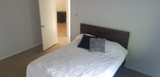 Bedroom - 1106 Inland Greens