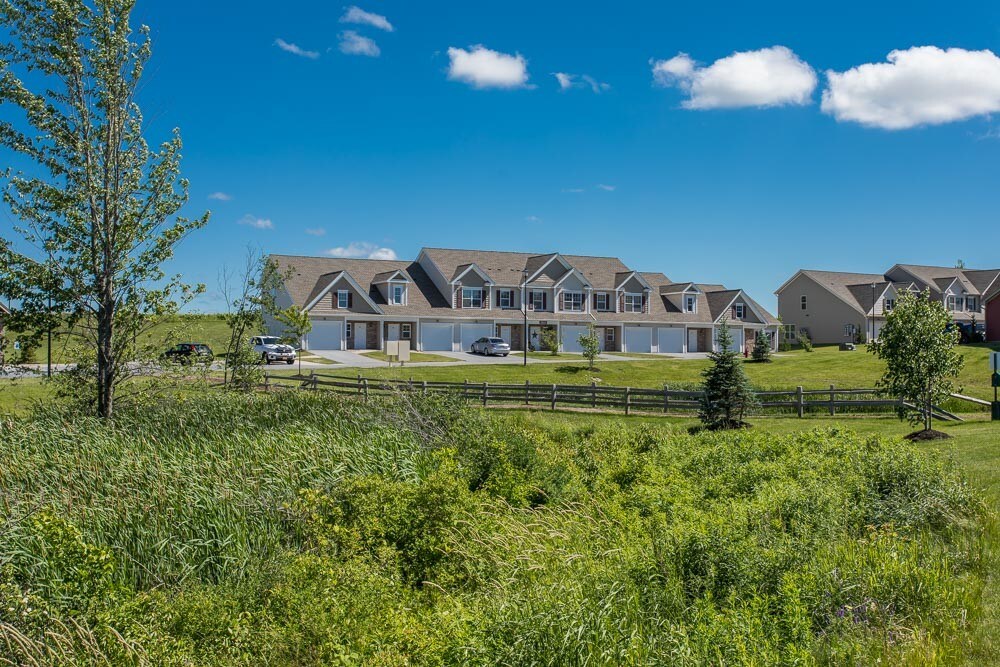 Preserve at Autumn Ridge Apartments and To... Apartments 14630 Autumn