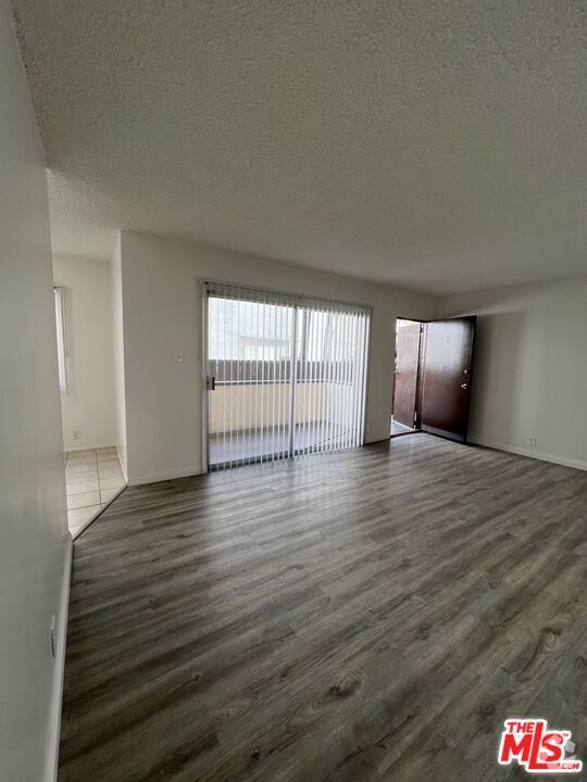 Apartments for Rent in 90301