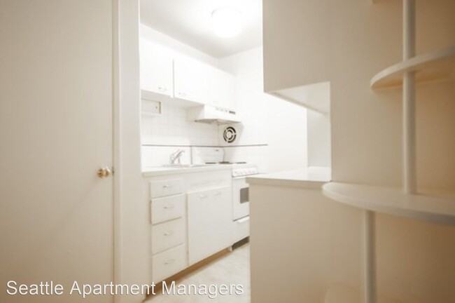 Building Photo - 1415 NE 52nd St