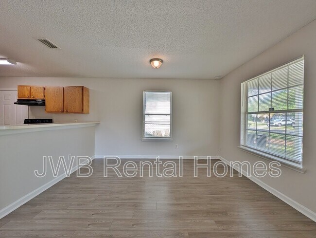 Foto del edificio - 2122 Woodside St