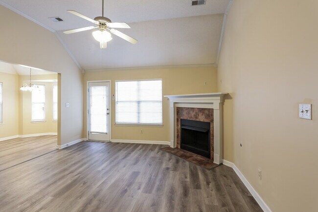 Building Photo - 4088 Carroll Dr