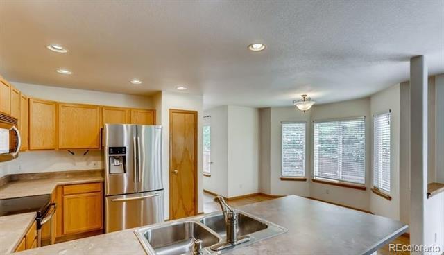 Building Photo - 5140 S Meadow Lark Dr
