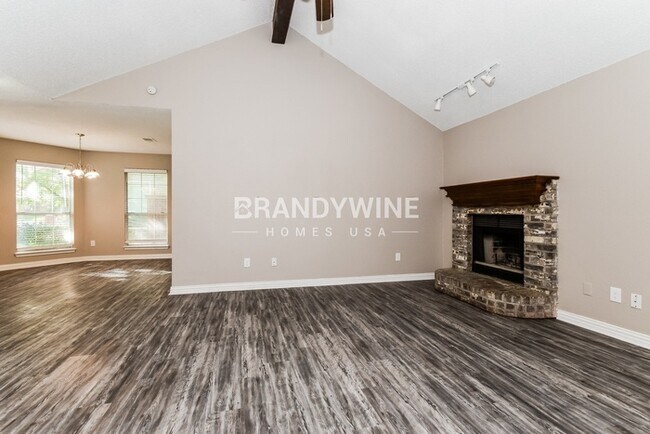 Foto del edificio - 2305 Randi Rd