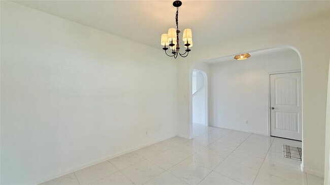 Foto del edificio - 12224 Timber Heights Dr