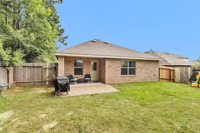 Foto del edificio - 1700 Fall Forest Ct